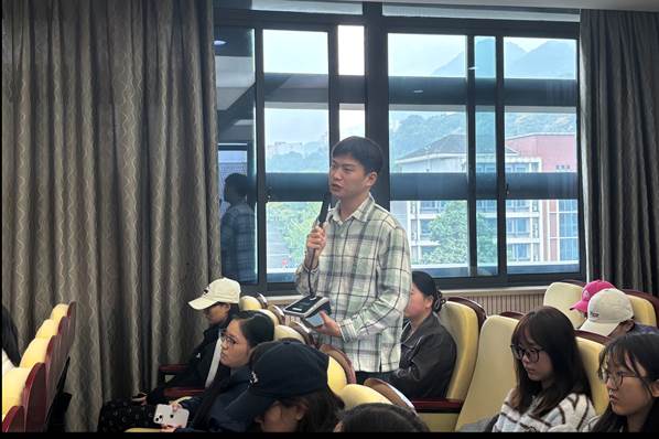 mmexport1763105663905